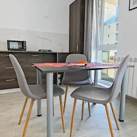 Complex Meraki Cu Piscina Aproape De Mare Apartment Navodari